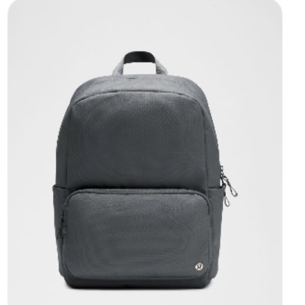 Lululemon Everywhere
Backpack 22L